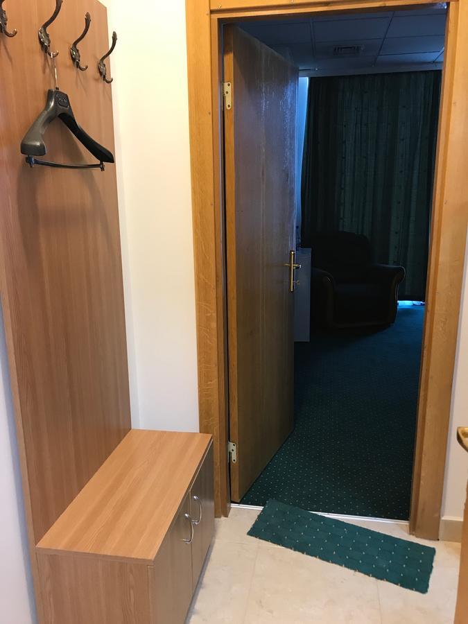 Apartament In Regim Hotelier Bacău Eksteriør bilde