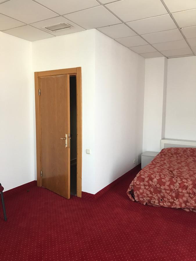 Apartament In Regim Hotelier Bacău Eksteriør bilde