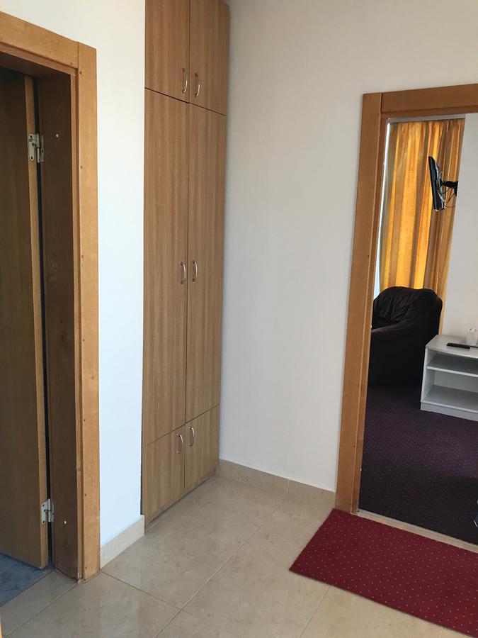 Apartament In Regim Hotelier Bacău Eksteriør bilde