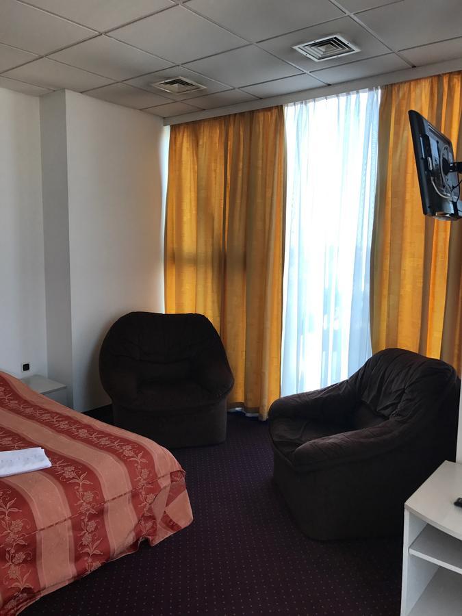 Apartament In Regim Hotelier Bacău Eksteriør bilde
